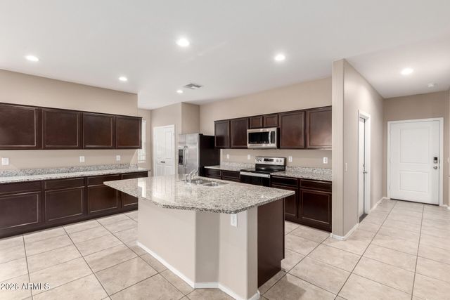 1744 W PINKLEY Avenue, Coolidge, AZ 85128