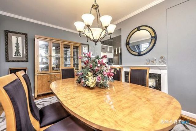 11 Priorwood Gardens 11, Cromwell, CT 06416