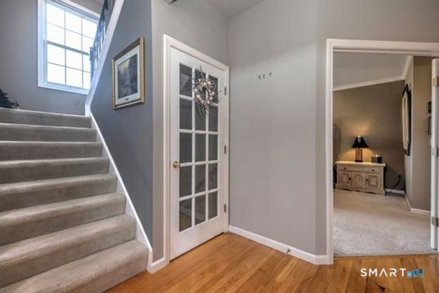 11 Priorwood Gardens 11, Cromwell, CT 06416