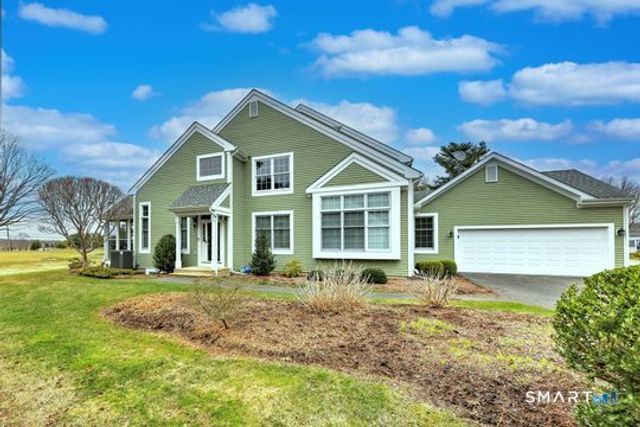 11 Priorwood Gardens 11, Cromwell, CT 06416