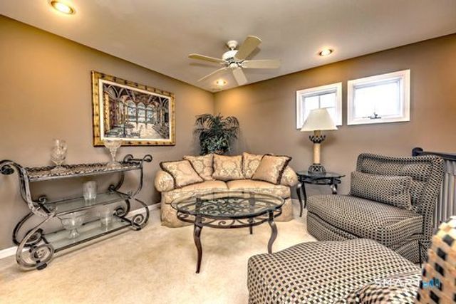 11 Priorwood Gardens 11, Cromwell, CT 06416