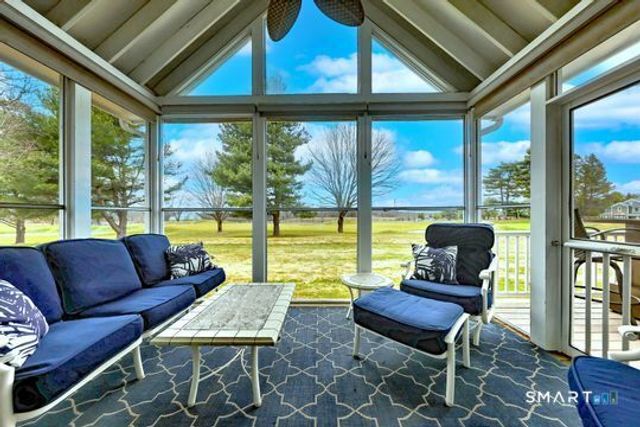 11 Priorwood Gardens 11, Cromwell, CT 06416