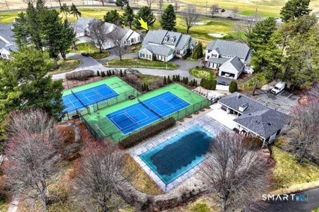 11 Priorwood Gardens 11, Cromwell, CT 06416