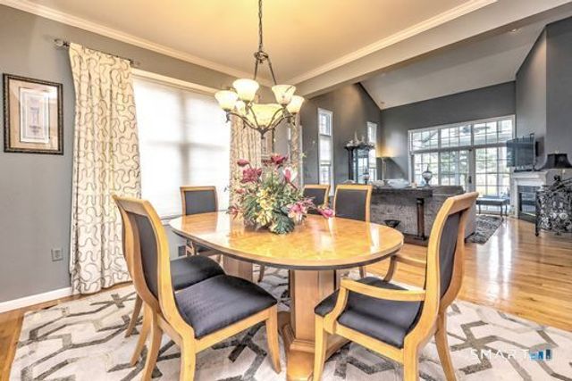 11 Priorwood Gardens 11, Cromwell, CT 06416