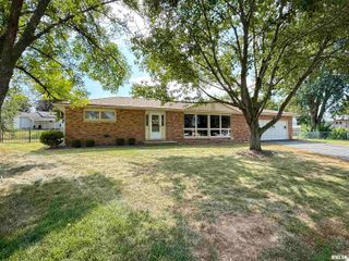 448 HOLLY Drive, Quincy, IL 62305