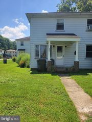 305 DELAWARE CIR, Newark, DE 19711