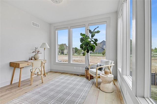 17717 Knox Street, Overland Park, KS 66221