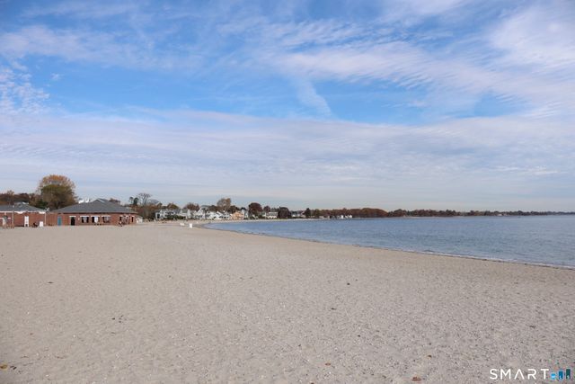 19 Hale Street 1, Westport, CT 06880