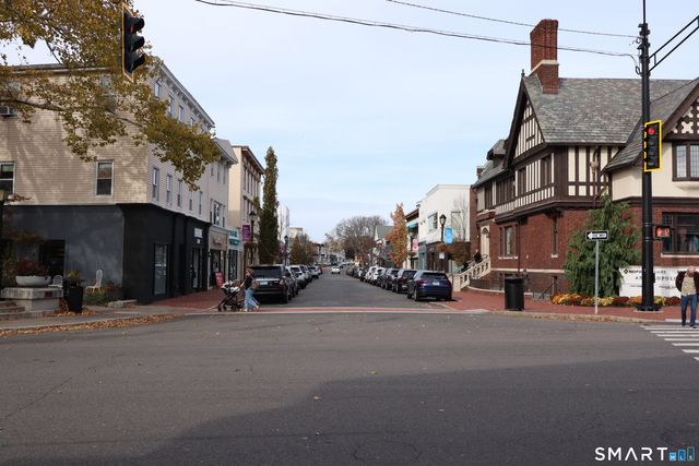 19 Hale Street 1, Westport, CT 06880