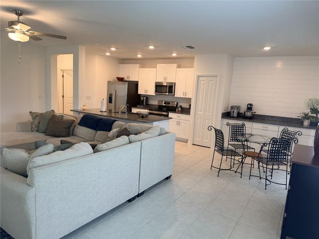 36434 GARDEN WALL WAY, Zephyrhills, FL 33541