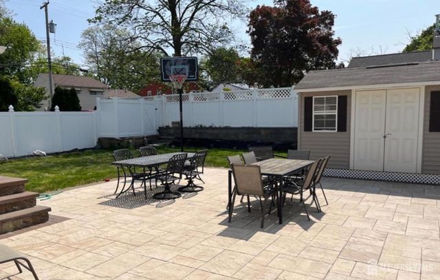 42 Albert Drive, Sayreville, NJ 08859