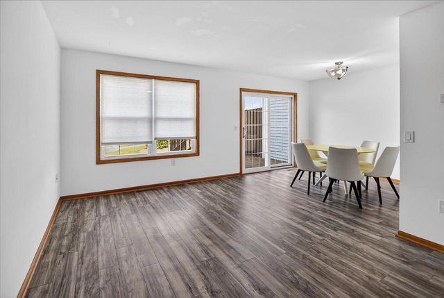 213 N Musket Ridge Drive, Sun Prairie, WI 53590