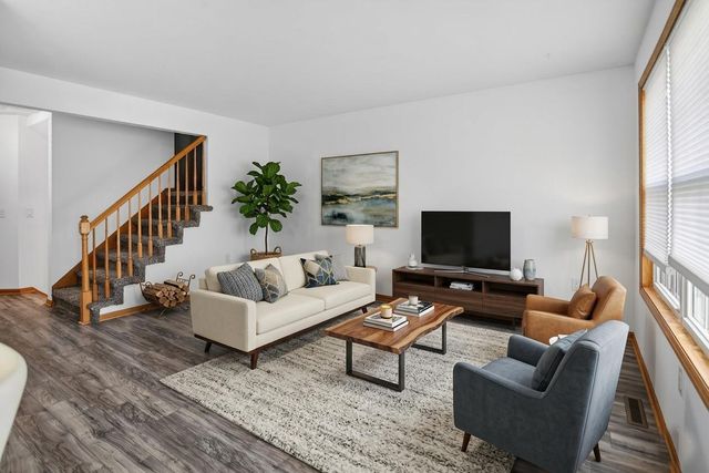 213 N Musket Ridge Drive, Sun Prairie, WI 53590