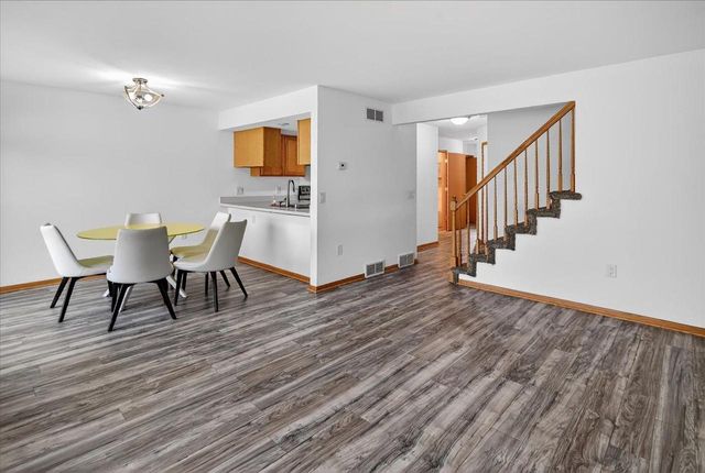 213 N Musket Ridge Drive, Sun Prairie, WI 53590