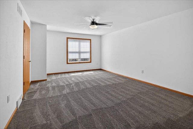 213 N Musket Ridge Drive, Sun Prairie, WI 53590