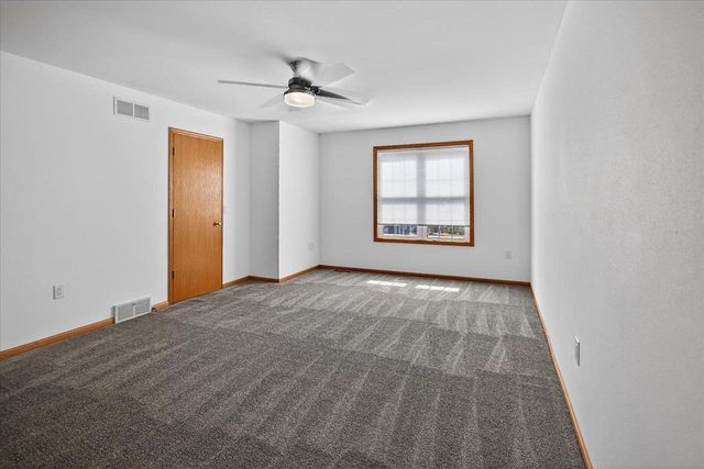 213 N Musket Ridge Drive, Sun Prairie, WI 53590