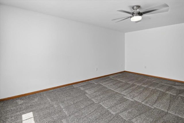 213 N Musket Ridge Drive, Sun Prairie, WI 53590