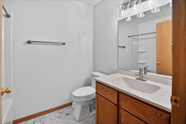 213 N Musket Ridge Drive, Sun Prairie, WI 53590