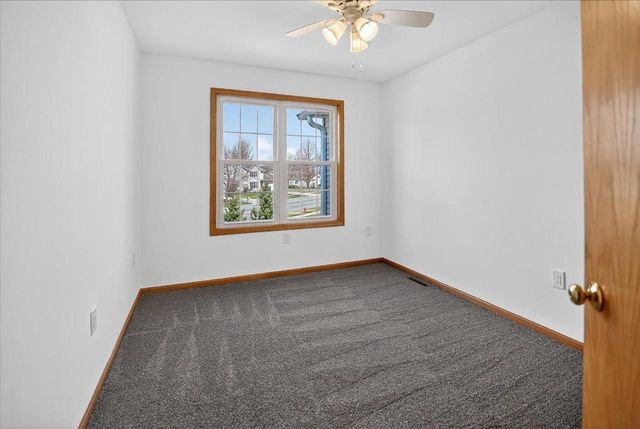 213 N Musket Ridge Drive, Sun Prairie, WI 53590