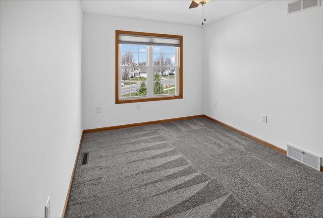 213 N Musket Ridge Drive, Sun Prairie, WI 53590