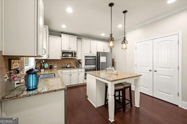 5472 Heatherbrooke Drive NW, Acworth, GA 30101