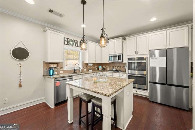 5472 Heatherbrooke Drive NW, Acworth, GA 30101