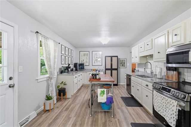 1922 Osage Street, Leavenworth, KS 66048