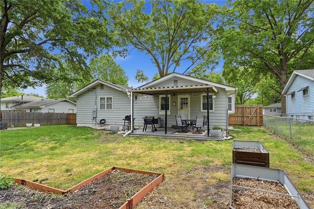 1922 Osage Street, Leavenworth, KS 66048