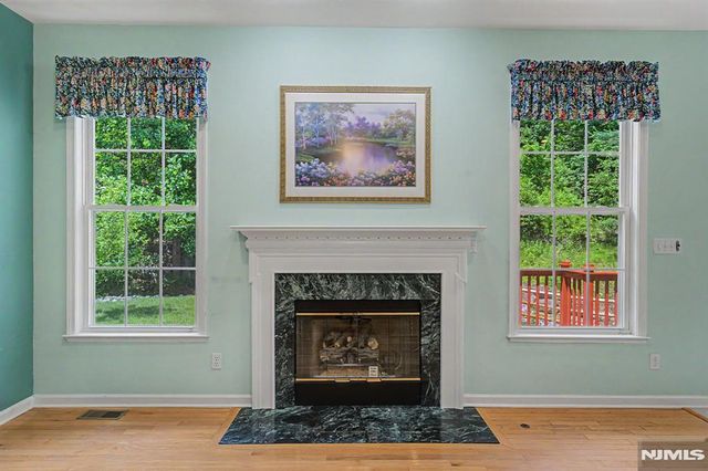 1 Skytop Ridge, Oakland, NJ 07436
