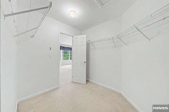 1 Skytop Ridge, Oakland, NJ 07436