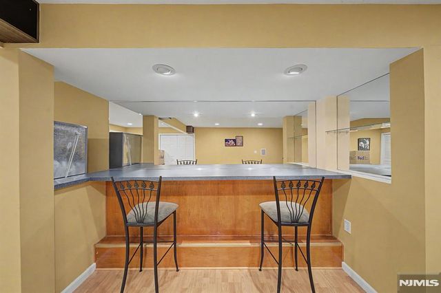 1 Skytop Ridge, Oakland, NJ 07436