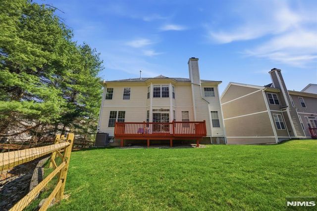 1 Skytop Ridge, Oakland, NJ 07436