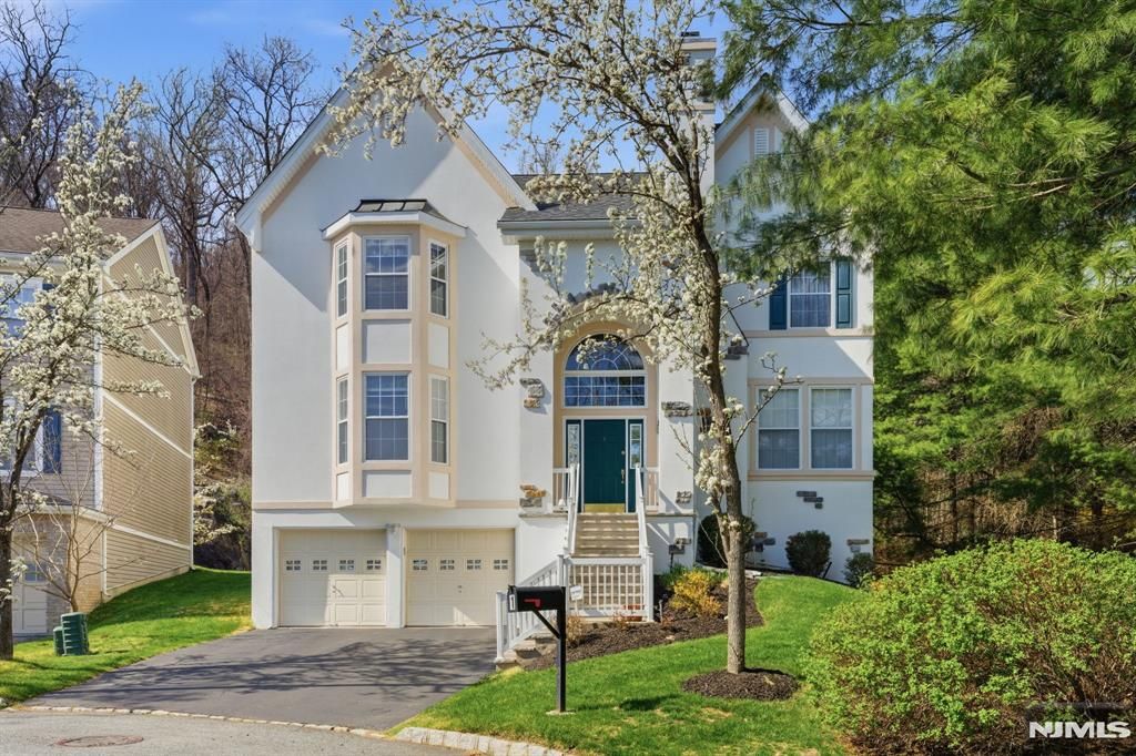 1 Skytop Ridge, Oakland, NJ 07436