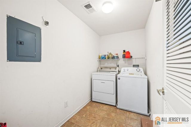 726 Cedar Court 726, New Brunswick, NJ 08901