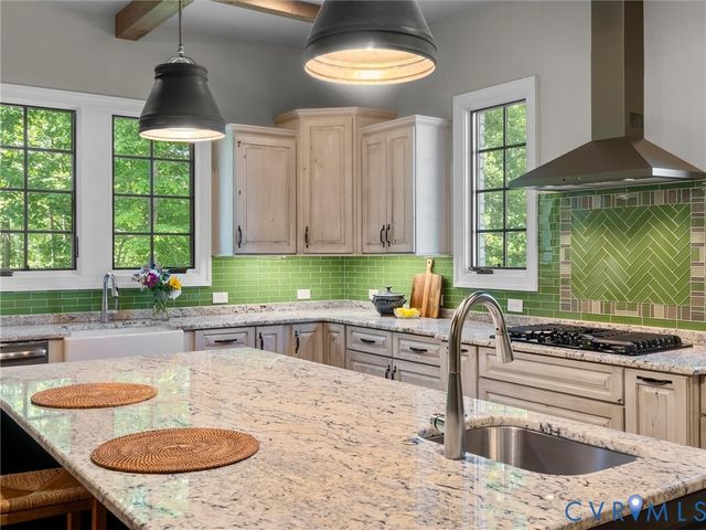 16131 Binley Rd, Midlothian, VA 23112