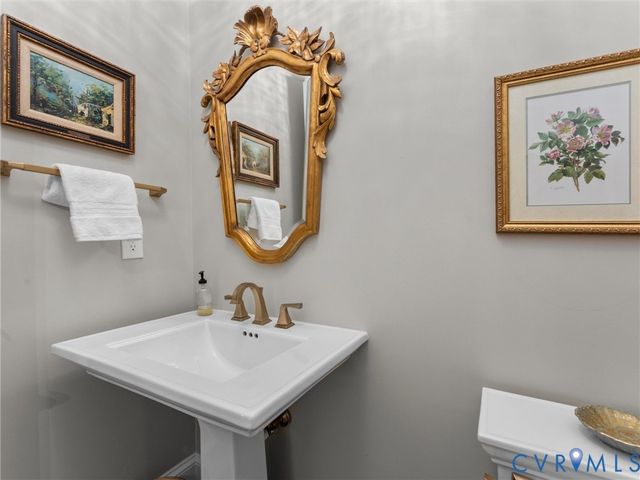 16131 Binley Rd, Midlothian, VA 23112