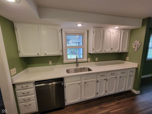 1452 Stadium Drive, Seymour, IN 47274