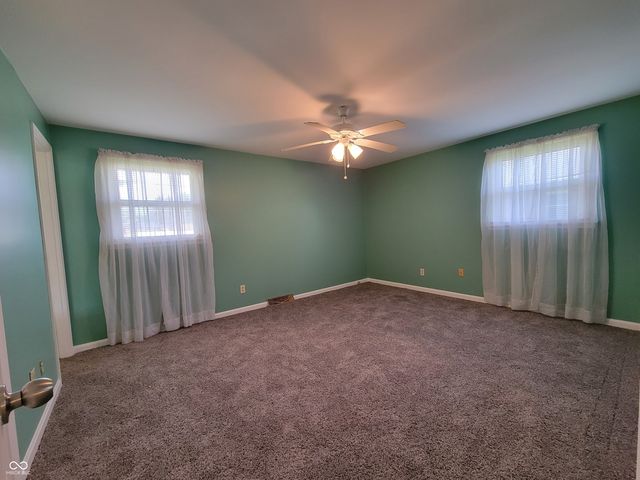 1452 Stadium Drive, Seymour, IN 47274