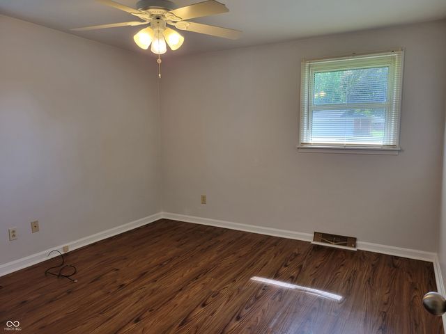 1452 Stadium Drive, Seymour, IN 47274