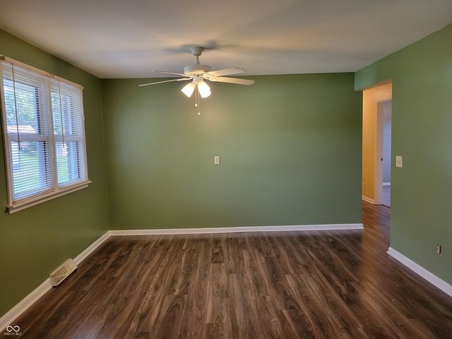 1452 Stadium Drive, Seymour, IN 47274