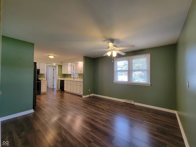 1452 Stadium Drive, Seymour, IN 47274