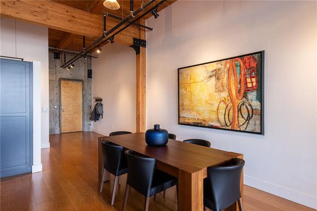 210 W 5TH Street 203, Kansas City, MO 64105