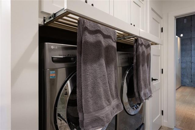 210 W 5TH Street 203, Kansas City, MO 64105