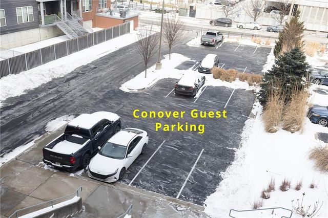 210 W 5TH Street 203, Kansas City, MO 64105