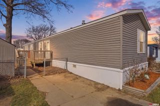 3709 NW Ebony Court, Lincoln, NE 68521