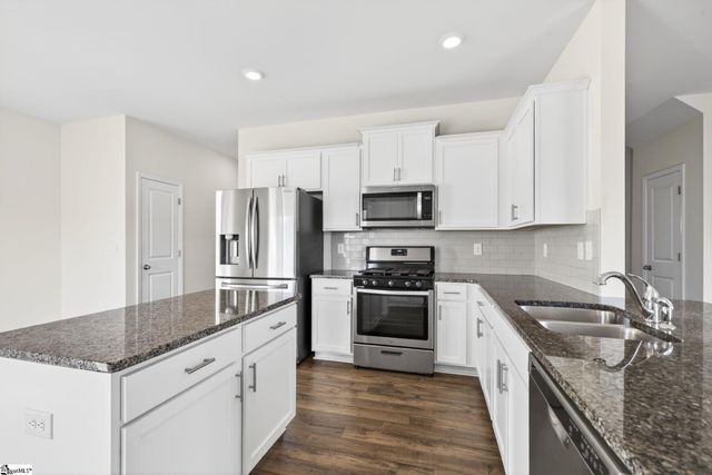 929 Greyford Lane, Woodruff, SC 29388