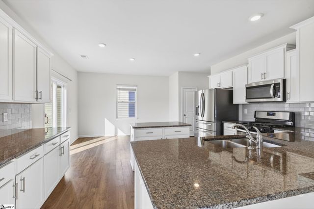 929 Greyford Lane, Woodruff, SC 29388