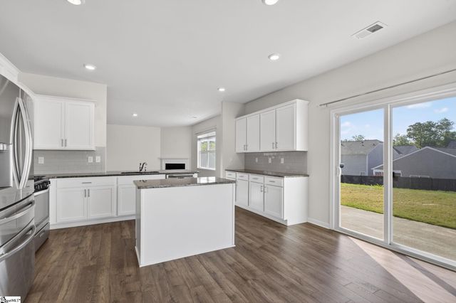 929 Greyford Lane, Woodruff, SC 29388