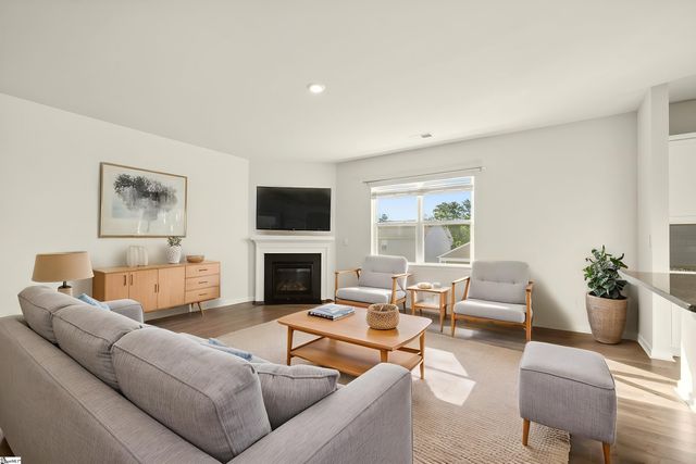 929 Greyford Lane, Woodruff, SC 29388