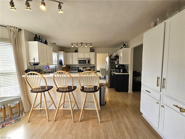 9628 Grove AVE, Norfolk, VA 23503